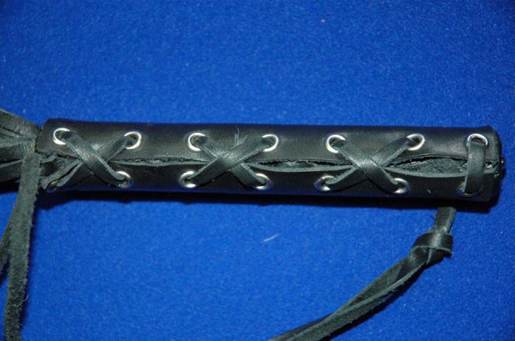 Чёрная 18-полосная полужесткая плеть - 50 см.