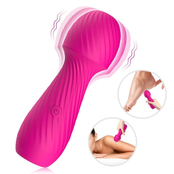 Ярко-розовый мини-вибратор с рельефной поверхностью - 13,6 см. Ярко-розовый мини-вибратор с рельефной поверхностью - 13,6 см.