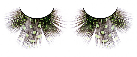 Светло-зелёные ресницы-перья