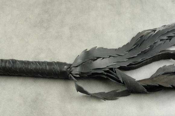 Плеть-флогер  Жгучая  - 75 см.