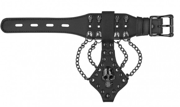 Черный браслет с металлической фурнитурой и черепами