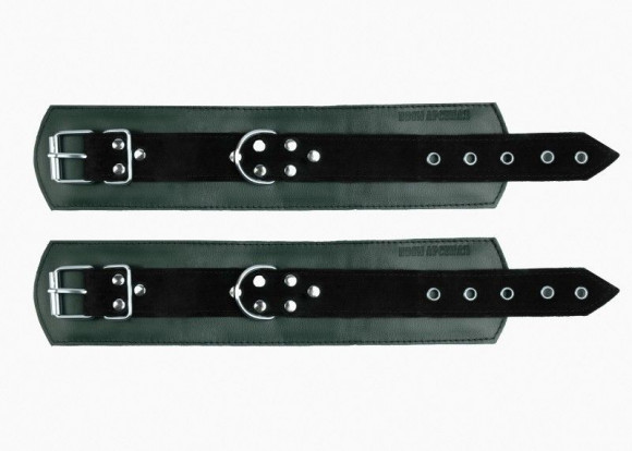 Изумрудные оковы с контрастными вставками