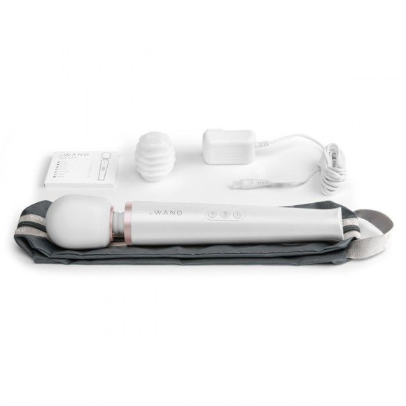 Белый массажёр-жезл le Wand с 20 режимами вибрации Белый массажёр-жезл le Wand с 20 режимами вибрации