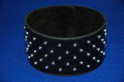 Широкий проклёпанный ошейник-полоска